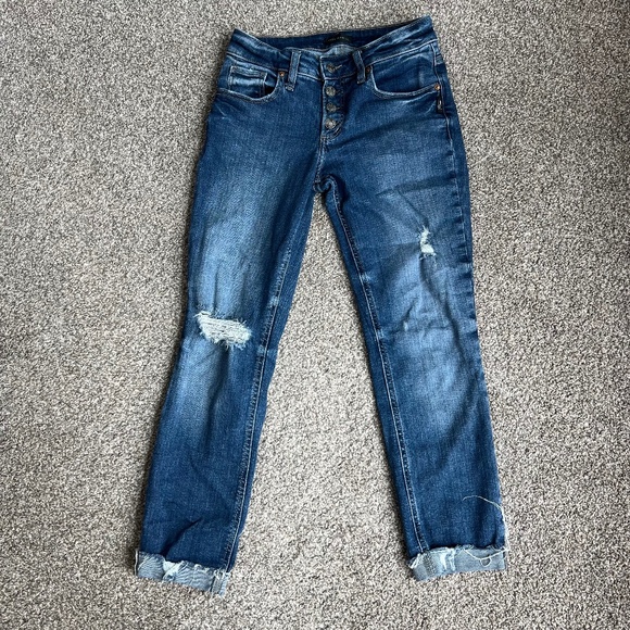 Silver Jeans Medium Wash Distressed Cuff Boyfriend Style, Size 26 - Picture 1 of 8